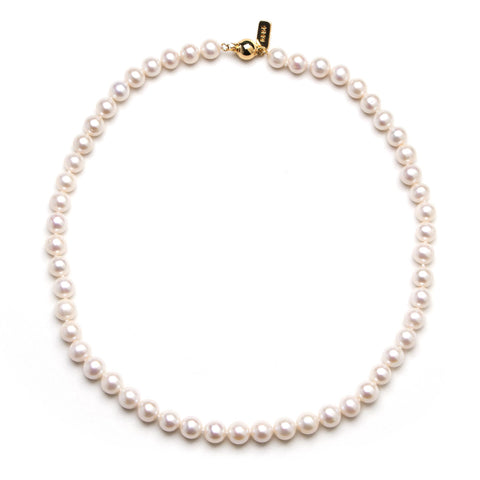 Signature Pearl Necklace